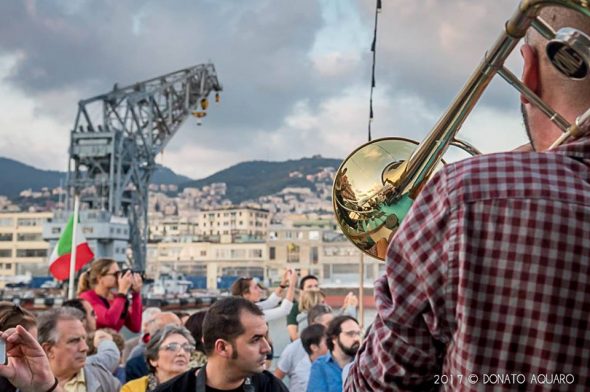 Zones Portuaires: concerto a bordo di un battello