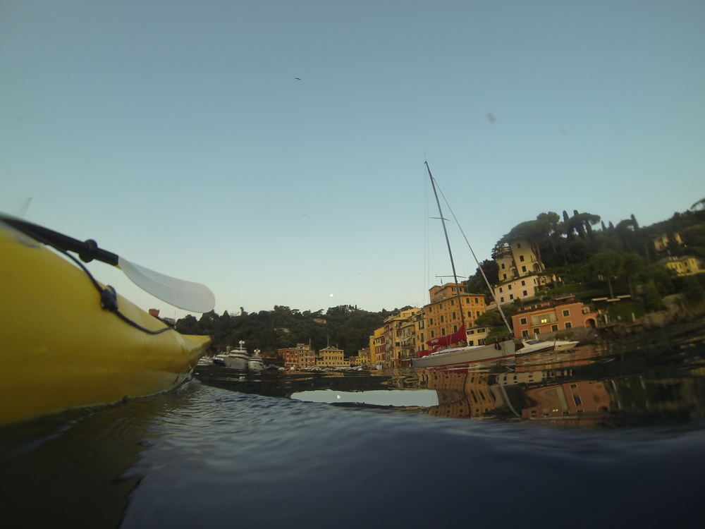 Kayak all'alba: il sorgere del sole a Portofino