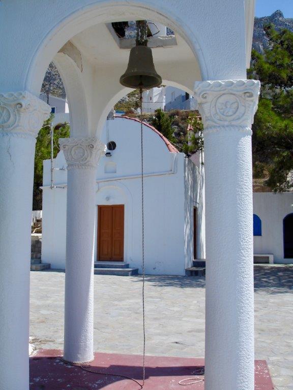 Kalymnos - chiesetta costa ovest vicino a myrties