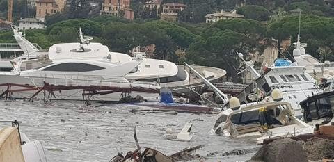 Rapallo, il porto devastato dalla mareggiata