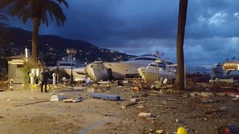 Rapallo, il porto devastato dalla mareggiata