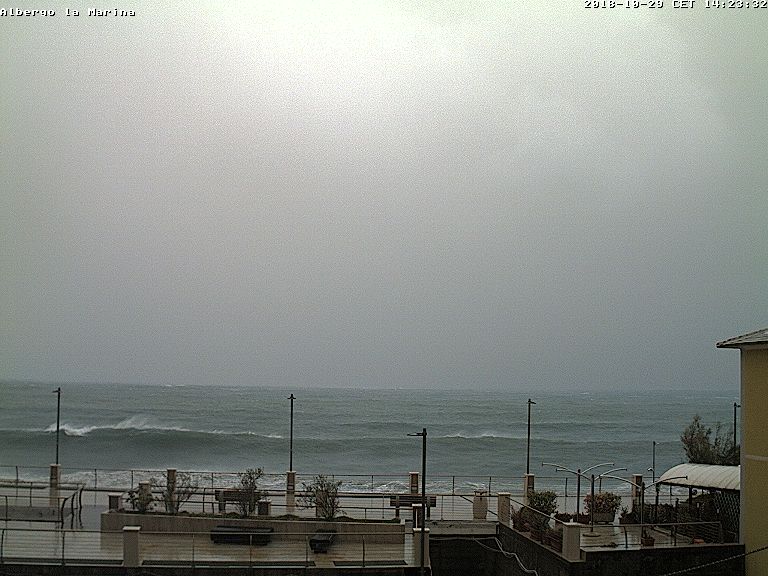 meteo Genova Liguria webcam - deiva-marina-mareggiata-webcam