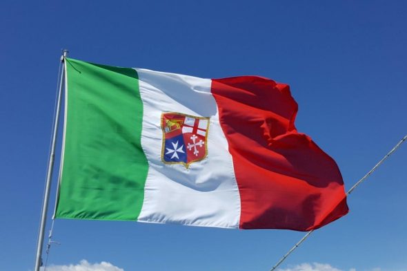 La bandiera italiana a poppa torna a essere la soluzione più conveniente