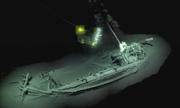 Nelle profondità del Mar Nero scoperto il relitto di “Ulisse”. E’ la nave intatta più antica del mondo