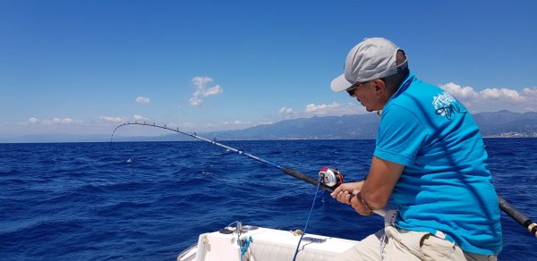 In Puglia si può uscire in barca per pescare