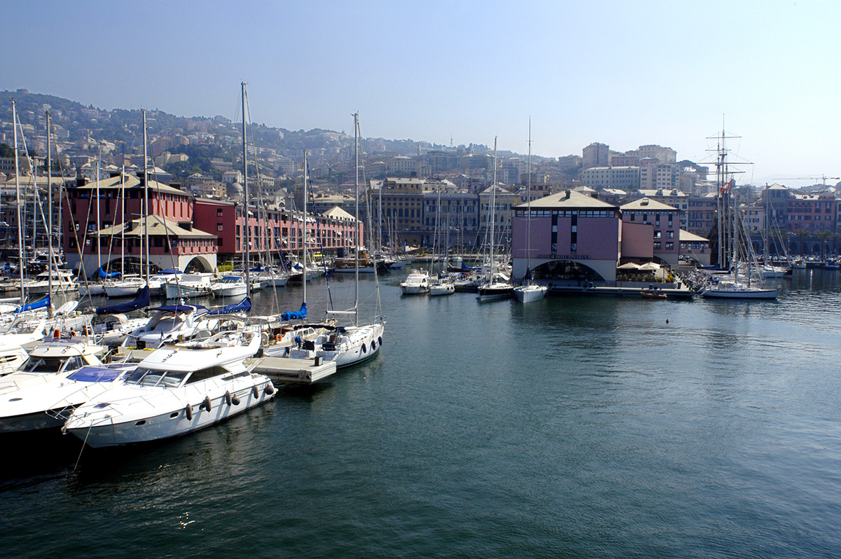 Marina-Porto-Antico-Genova-Porticciolo-ormeggi-Ponte-Calvi (6)