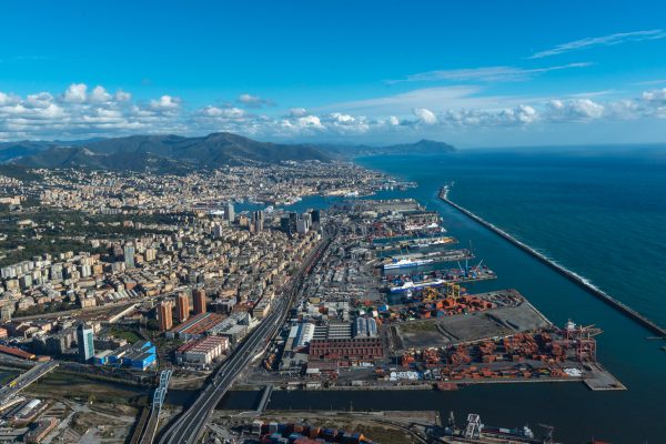 Il porto di Genova