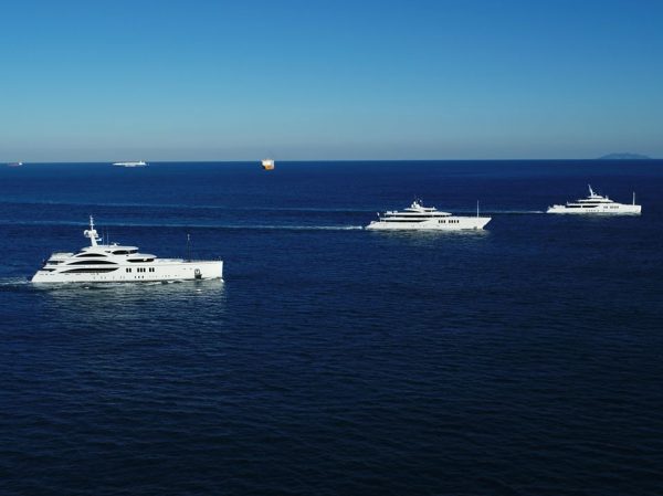 Benetti mega yacht - Spectre, Seasense e 11.11