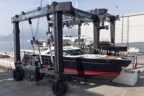 Eco-tender Perini Navi