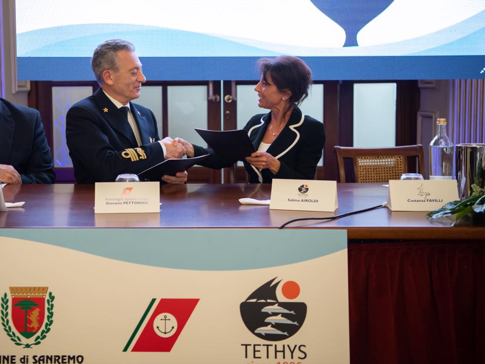 La firma del protocollo tra Guardia Costiera e Istituto Tethys