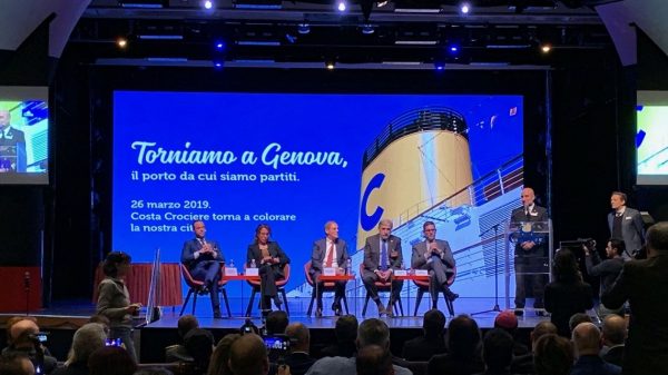 La cerimonia per il ritorno di Costa Crociere a Genova