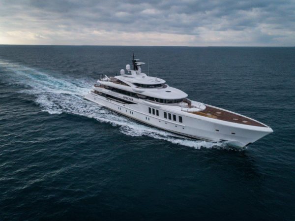 Spectre, il custom yacht di 69 metri di Benetti