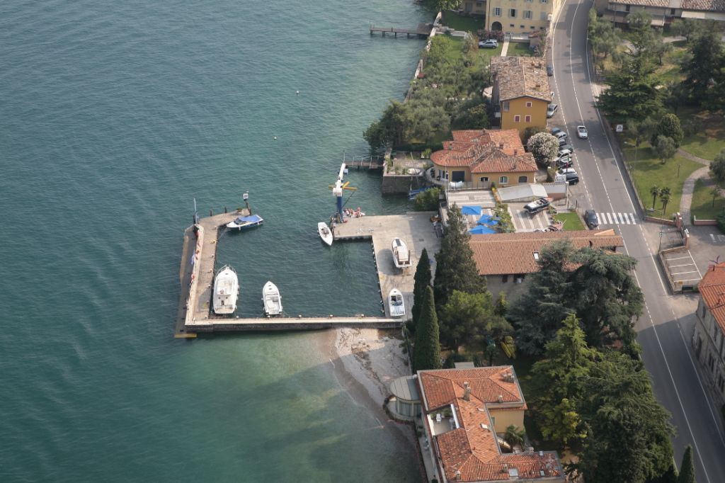 Il Cantiere Feltrinelli, sul Lago di Garda