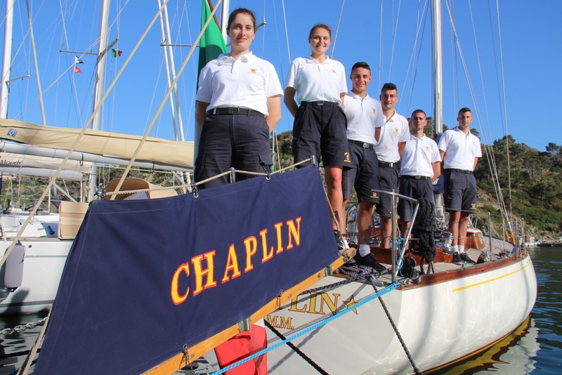 veleggiata Ritorno a Capraia - Chaplin e allievi Accademia Navale