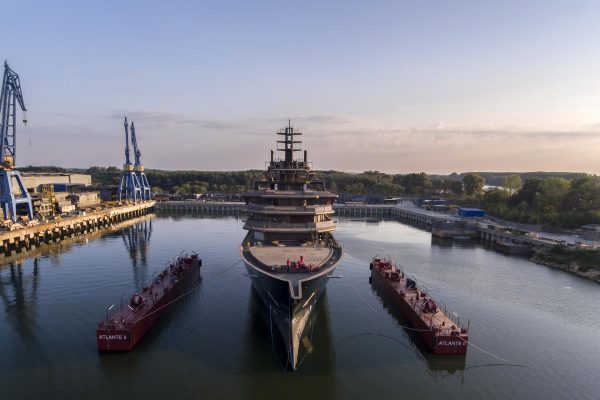 Rev Ocean, varo tecnico per lo yacht più grande del mondo