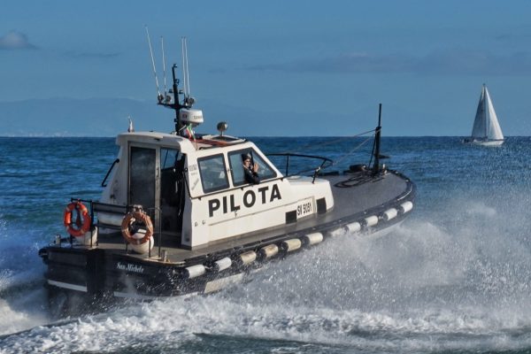 Una pilotina del porto di Savona. Foto: M. Canalis