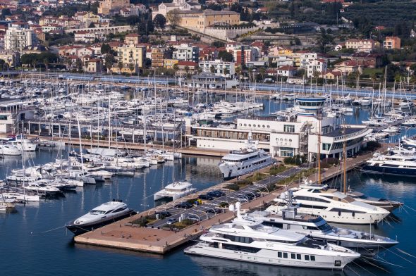 Yacht Club Marina Loano