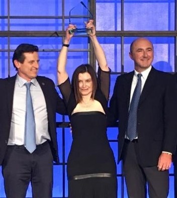 Carla Demaria ritira il premio alla la cerimonia dei “Motor Boat Awards”