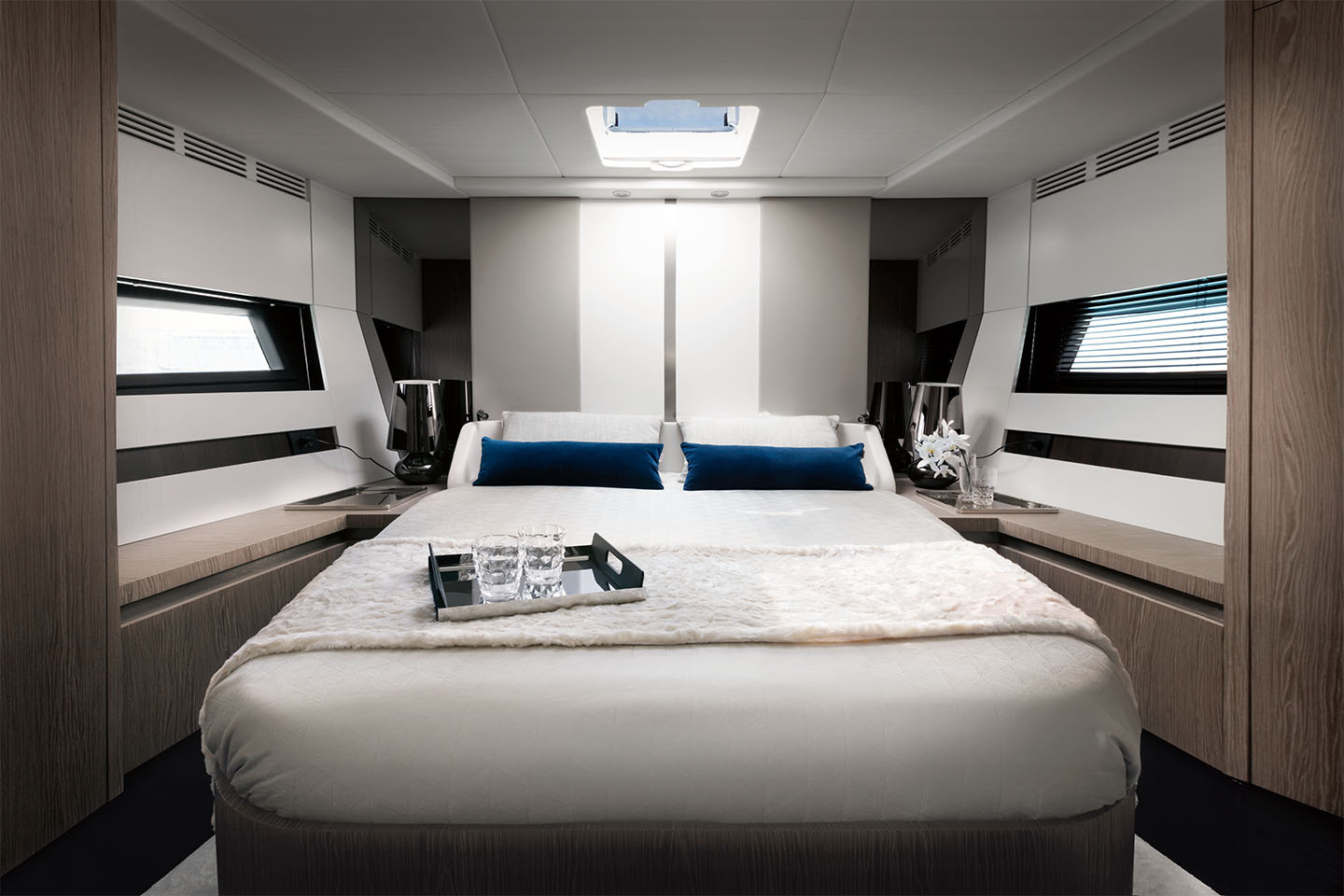 Azimut S6 Vip cabin