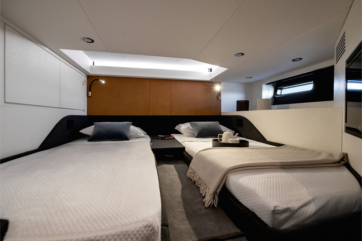 Azimut Verve 47 Interiors (3)