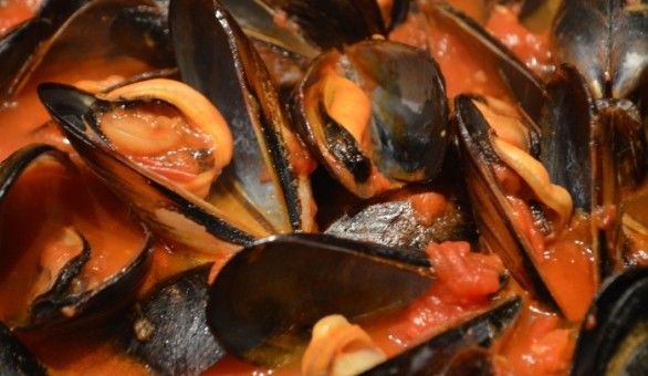 Mussels with tomatoes
