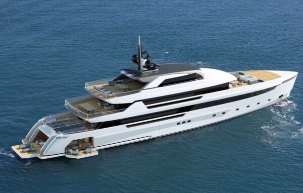 Sanlorenzo’s recovery will be in the name of steel. With 62Steel they have redefined the standards for metal super yachts