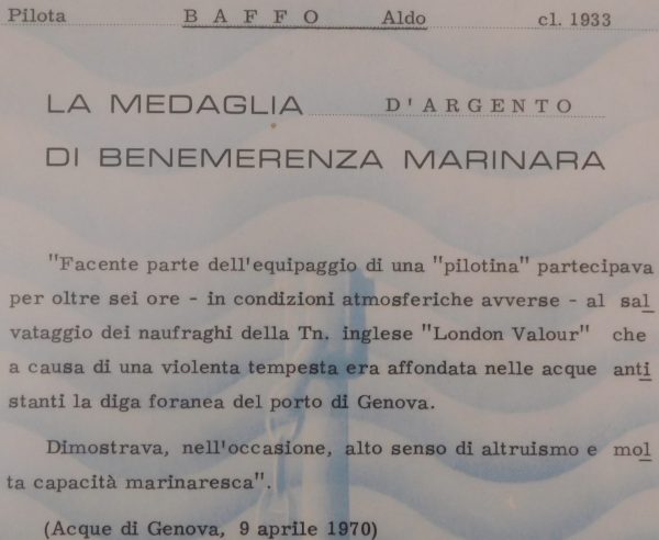 La motivazione della medaglia d'argento di Benemerenza Marinara di cui è stato insignito il Com.te Aldo Baffo