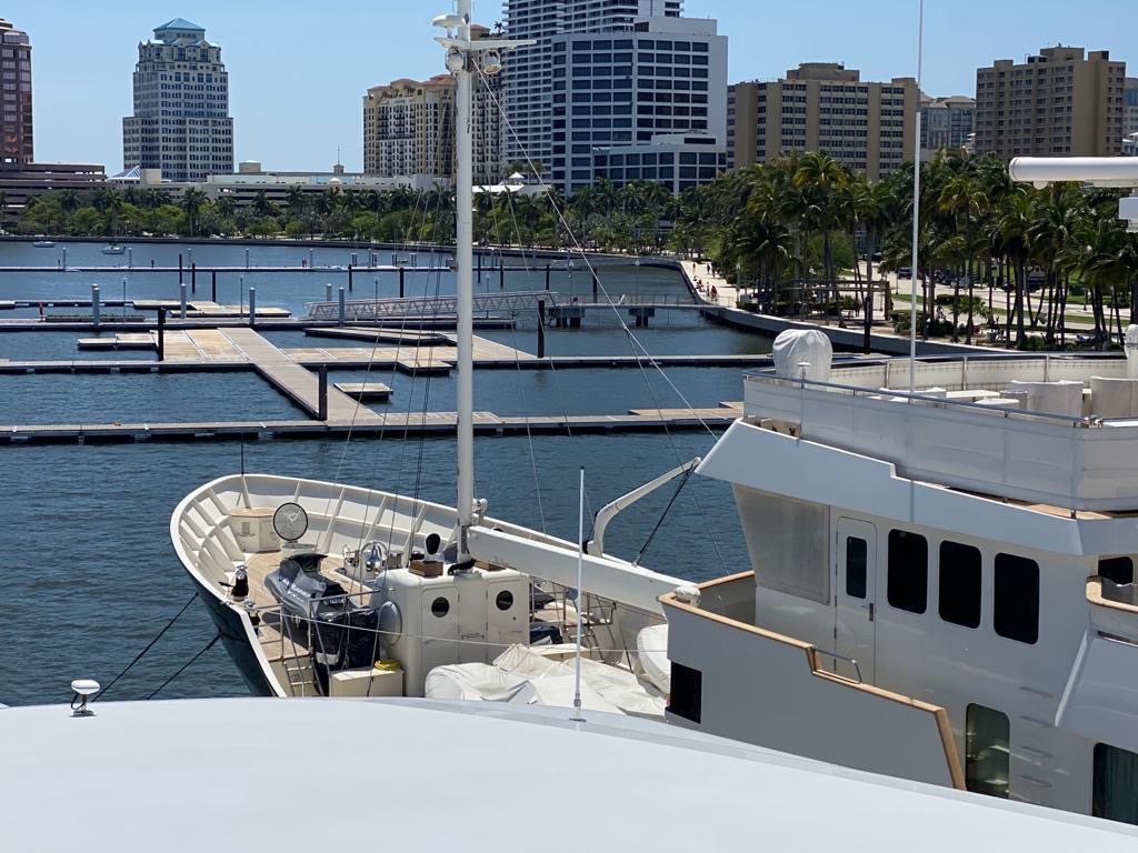 Super yacht a Palm Beach West