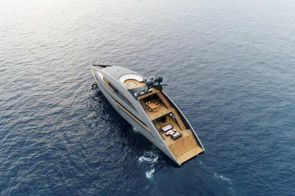 Enjoying a 43 metre mega yacht at the cost of a 22 metre one: shared ownership has also begun in the pleasure boating industry