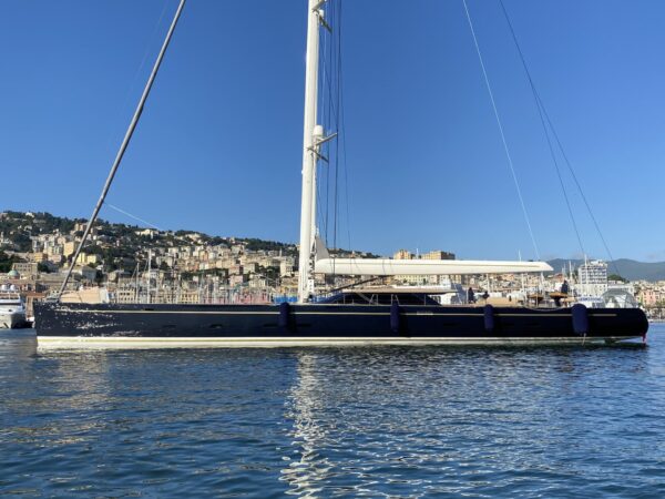 Kauris IV in Genoa