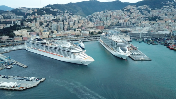MSC Seaview e MSC Fantasia al porto di Genova
