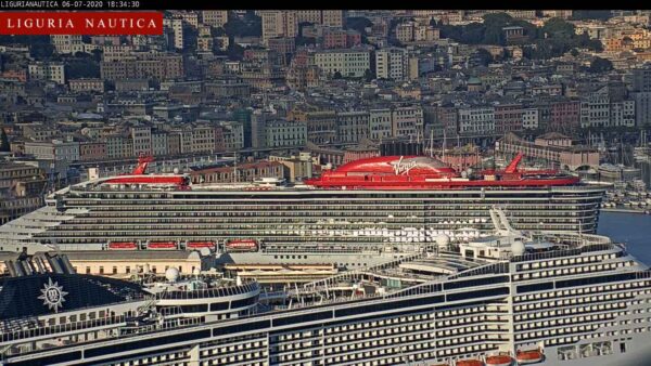 Scarlet Lady è tornata a Genova. Guarda dalle webcam di LN la maxi nave da crociera di Virgin Voyages