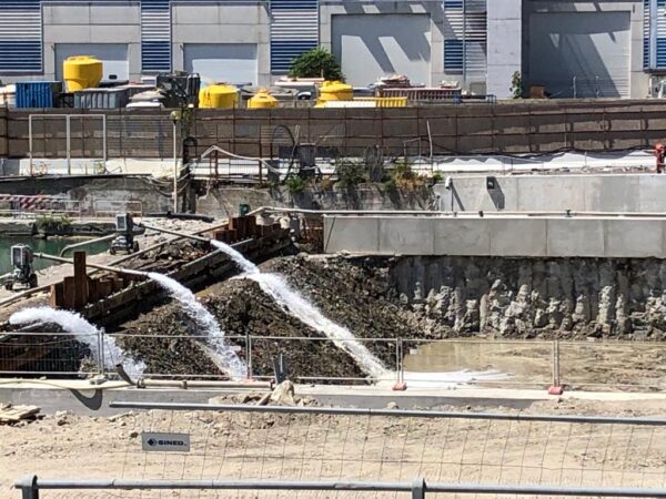 Il mare si riprende la Fiera di Genova: 15 mila metri cubi di acqua per iniziare il canale urbano fino al Porto Antico