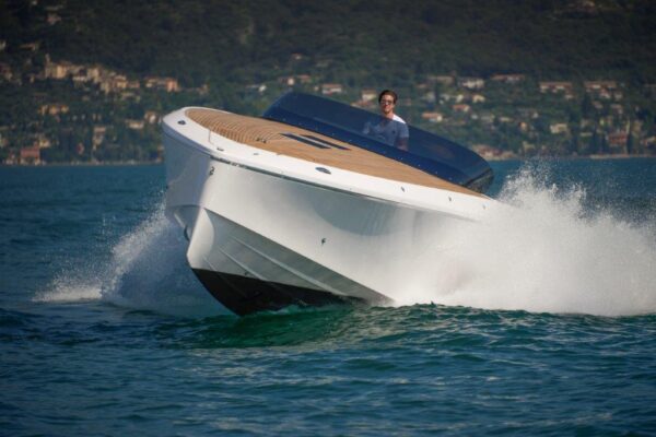 Frauscher 1212 Ghost – la prova di LN | Boat review