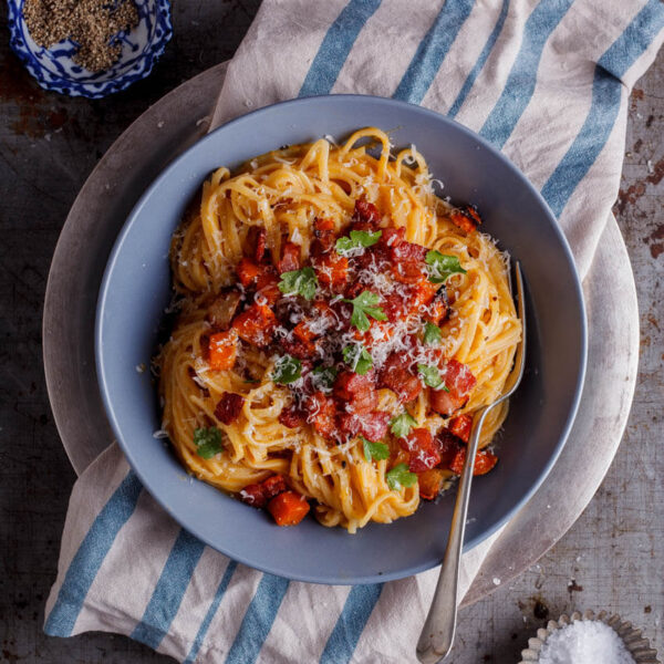Pasta con zucca e pancetta