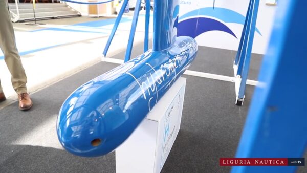 H2boat, la prima barca a idrogeno al mondo: emissioni zero e autonomia illimitata. Ecco come funziona