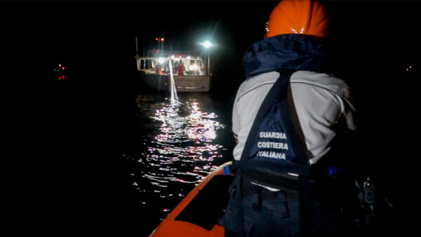 Il 2020 della Guardia Costiera: il bilancio di un anno di lavoro tra trasporti di dpi, salvataggi in mare e reti da pesca fantasma
