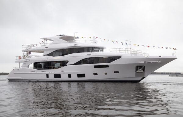 “Sunrise” è la nona unità di Mediterraneo 116 varata da Benetti: andrà in Turchia