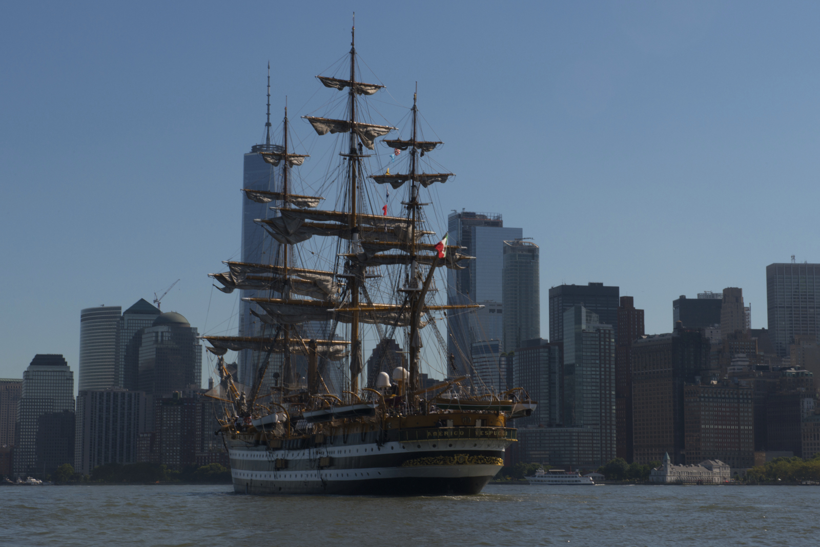 La nave scuola Amerigo Vespucci