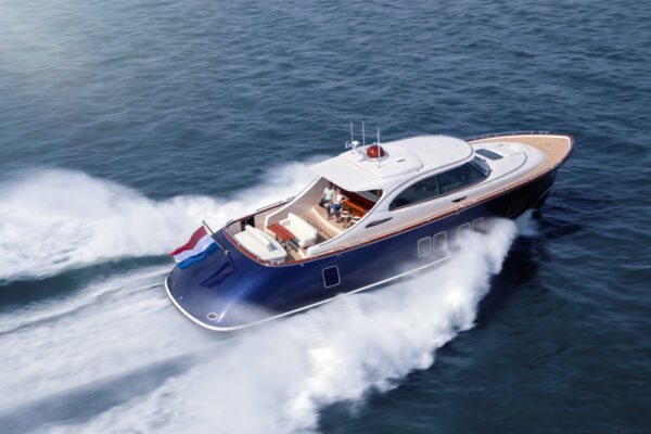 Novità in casa Zeelander Yachts per gli armatori amanti del “su misura”
