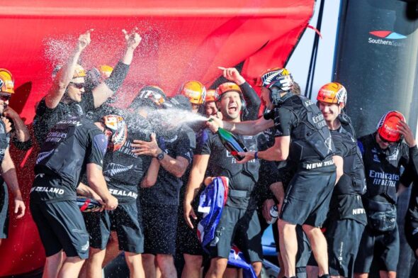 Emirates Team New Zealand ha vinto la 36ª America’s Cup