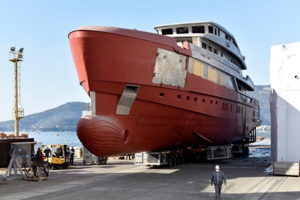 Superyacht Sanlorenzo 57Steel