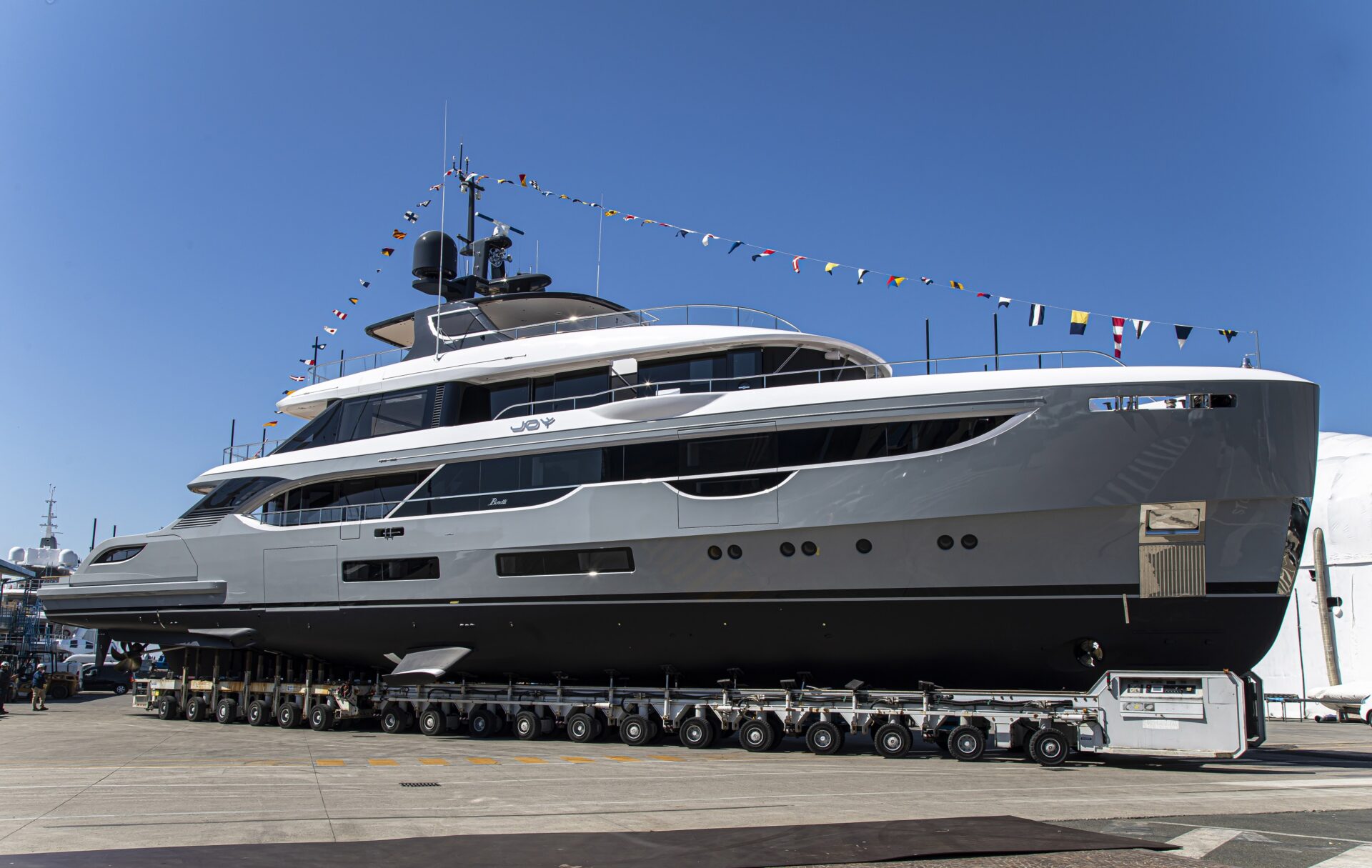 Benetti Joy_Launch second unit of Oasis 40M (2)