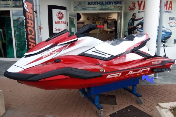 Moto d'acqua Nauti-Ca Services