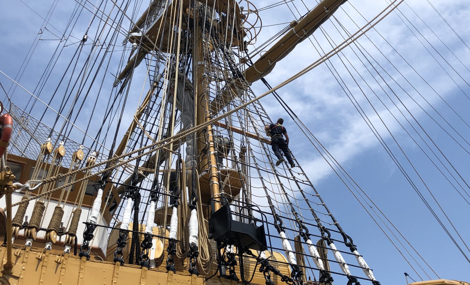 Lavori in corso sull'Amerigo Vespucci 