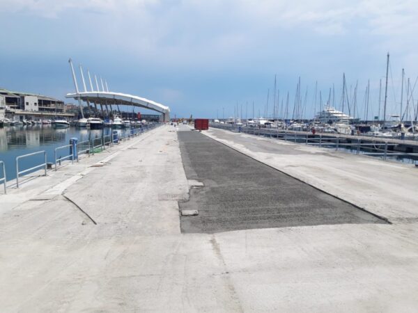 Lavori per la costruzione della nuova Torre Piloti di Genova