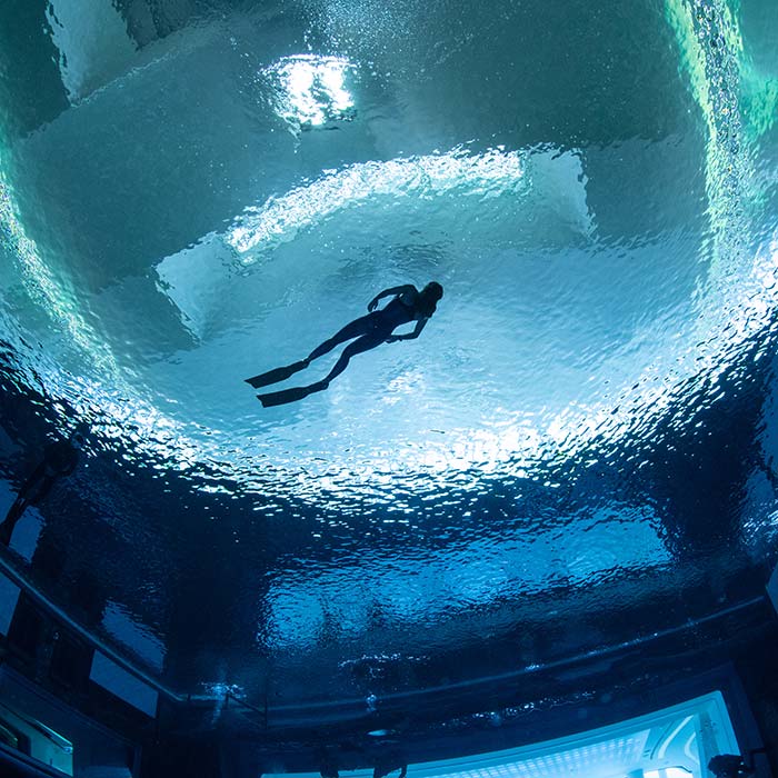 Deep Dive Dubai, piscina più profonda del mondo - discover-freediving-A-discover-2 fonte deep dive dubai