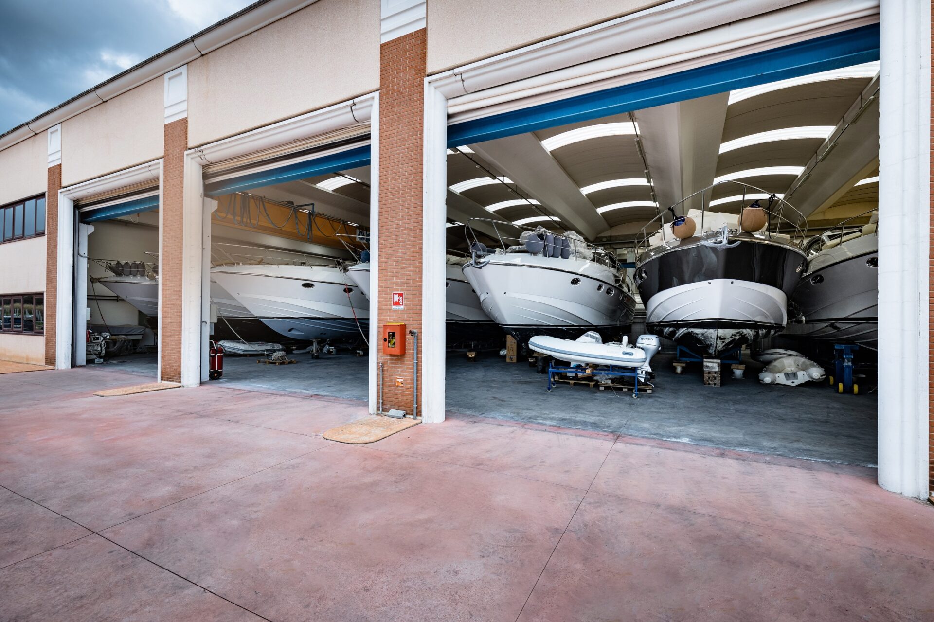 Rizzardi Yachts - reparto di produzione (5)