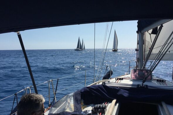 Team building in barca a vela con SkipperClub