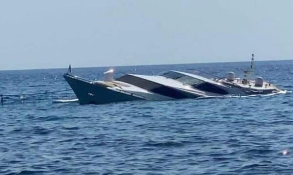 Collisione a Ponza tra uno yacht e una nave cisterna